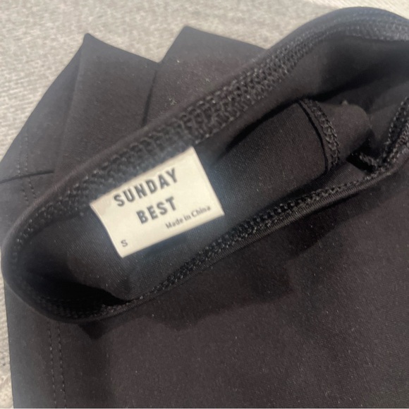 Aritzia Sunday best halter top - Picture 6 of 7